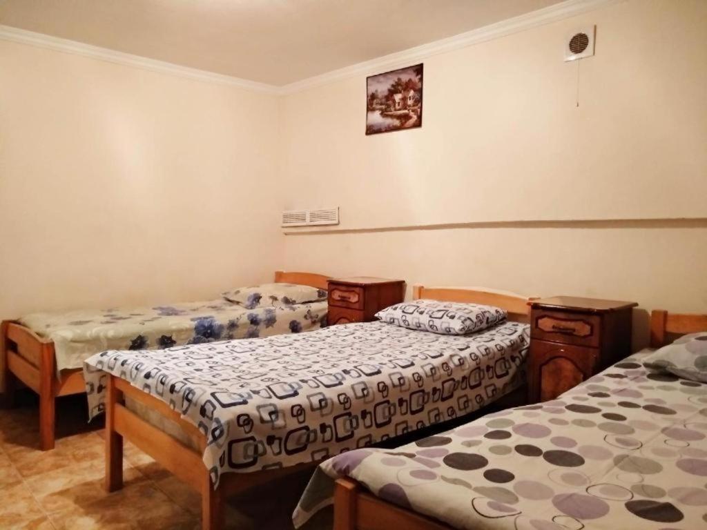 Hostel Sakharov&Tours Erévan Extérieur photo
